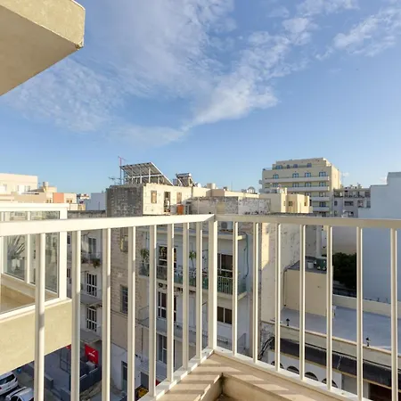 Gzira, - Spacious With Super Wifi & Ac By 360 Estates