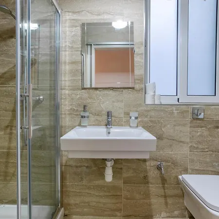 Gzira, - Spacious With Super Wifi & Ac By 360 Estates *