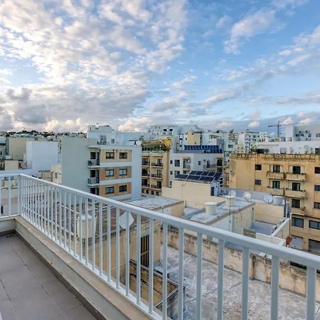 Gzira, - Spacious With Super Wifi & Ac By 360 Estates