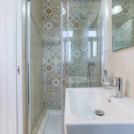 Gzira, - Spacious With Super Wifi & Ac By 360 Estates Gzira