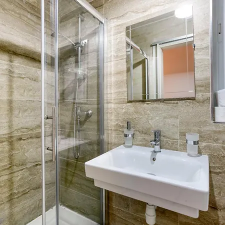 Gzira, - Spacious With Super Wifi & Ac By 360 Estates Gzira