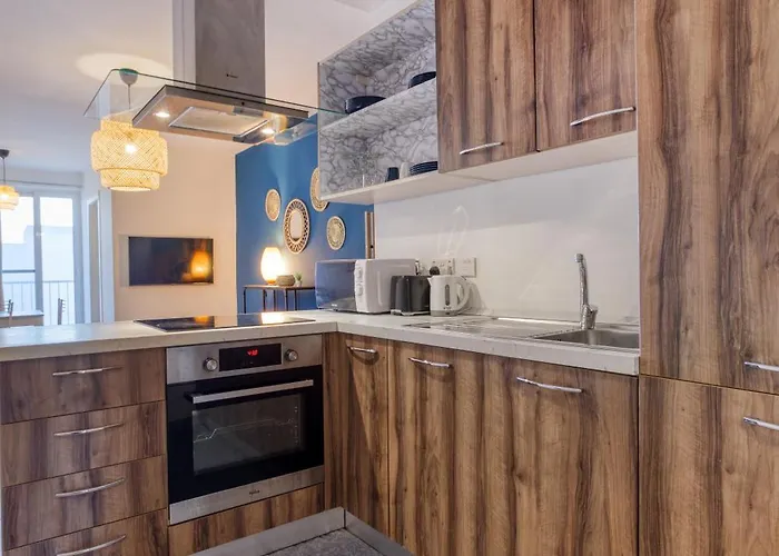 Gzira, - Spacious With Super Wifi & Ac By 360 Estates