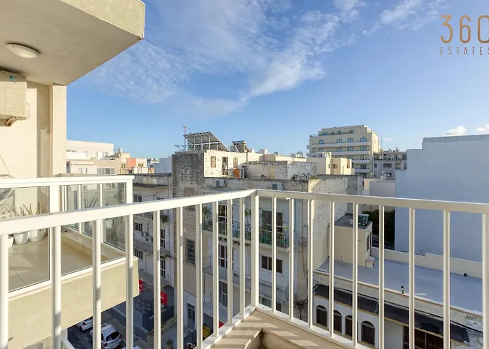Gzira, - Spacious With Super Wifi & Ac By 360 Estates