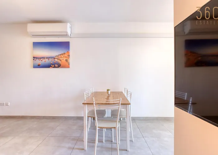Gzira, - Spacious With Super Wifi & Ac By 360 Estates Gzira