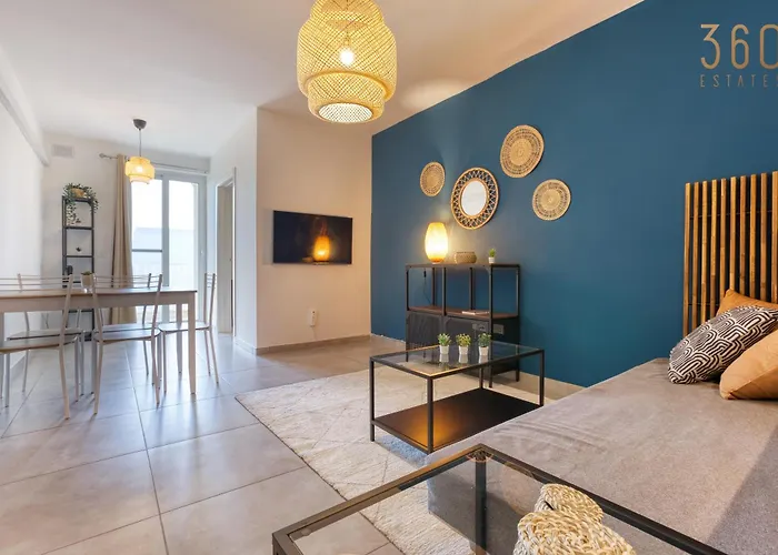 Gzira, - Spacious With Super Wifi & Ac By 360 Estates Apartment